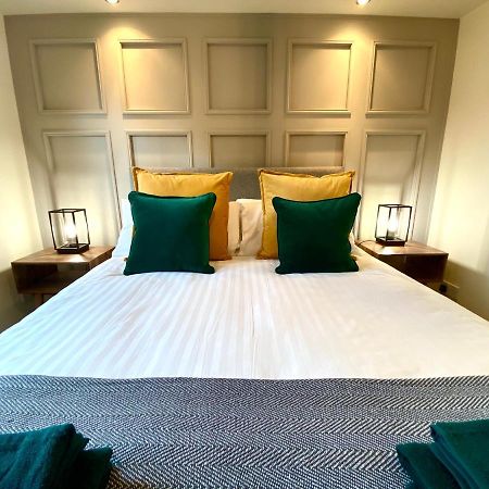 Monart Stylish City Centre Apartment, 2 Bed, Sleeps 6 Perth Exteriér fotografie