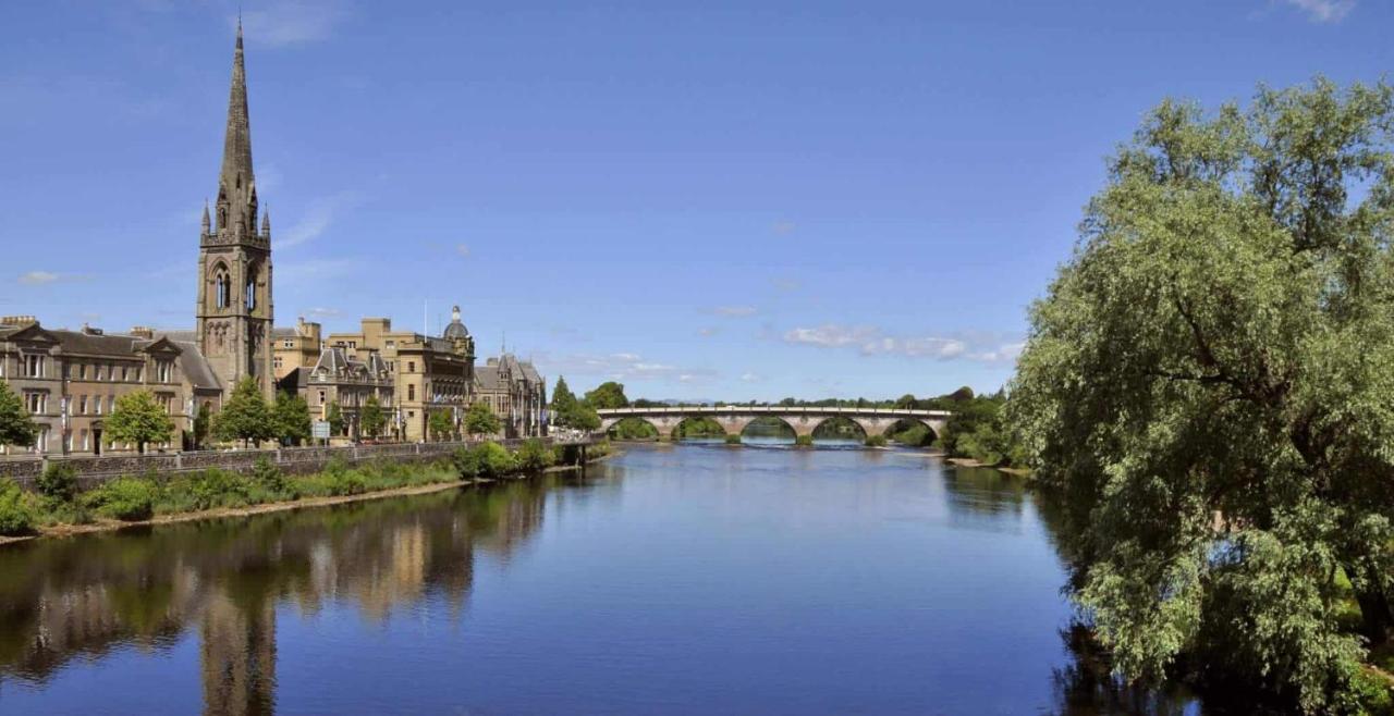 Monart Stylish City Centre Apartment, 2 Bed, Sleeps 6 Perth Exteriér fotografie